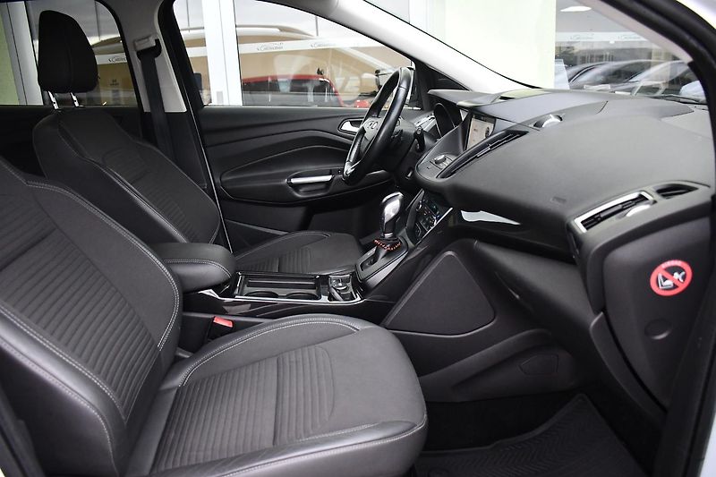 Ford Kuga 2,0TDCi AUT. A/C ČR TAŽNÉ - fotka 20 z 39