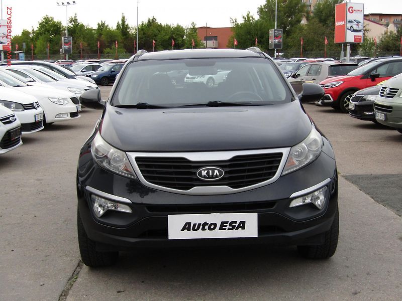 Kia Sportage (2010) 2.0 CVVT 4x4, ČR, AC, tažné - fotka 2 z 20
