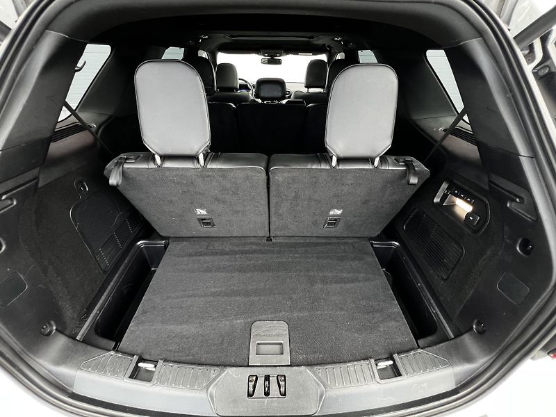 Ford Explorer 3.0 V6 PHEV 336kW ST-X DPH TZ - fotka 30 z 34