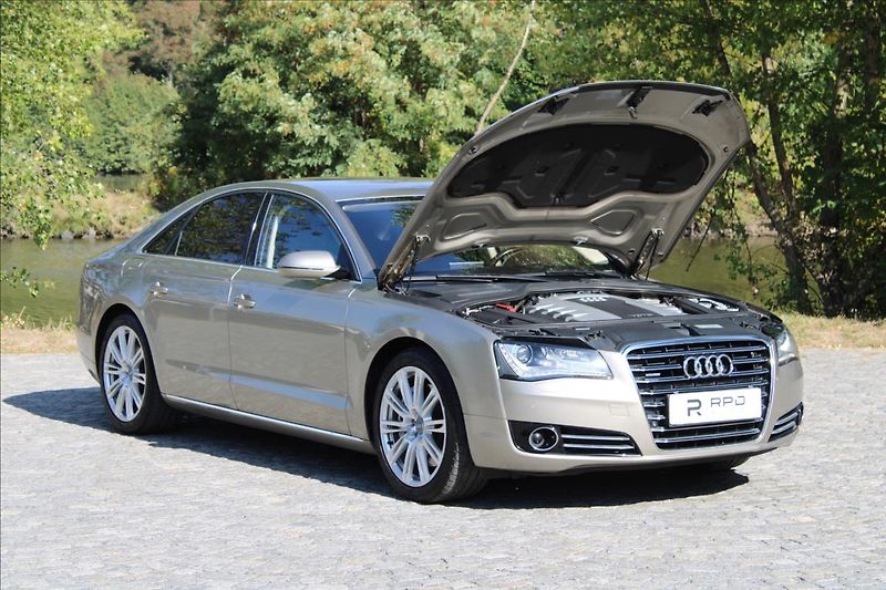 Audi A8 4.2 TDI/V8/Design-Selection/CZ - fotka 47 z 49