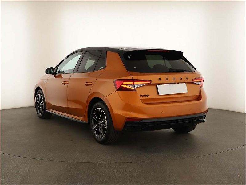 Škoda Fabia (2025) 1.0 TSI, MONTE CARLO, AUTOMAT - fotka 4 z 16