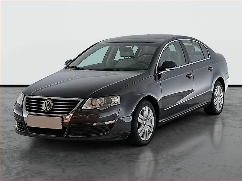 Volkswagen Passat (2010) 2.0 TDI, Automat, po STK - fotka 2 z 18
