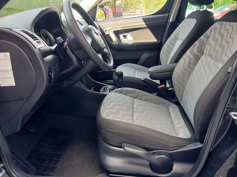 Škoda Roomster 1.2 HTP KLIMA - fotka 10 z 35