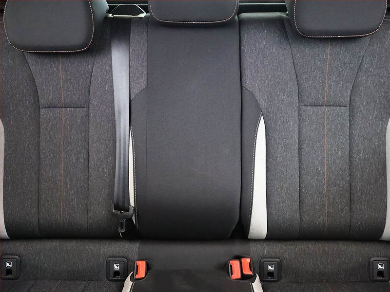 Škoda Kamiq (2023) Style 1.0 TSI - fotka 8 z 17