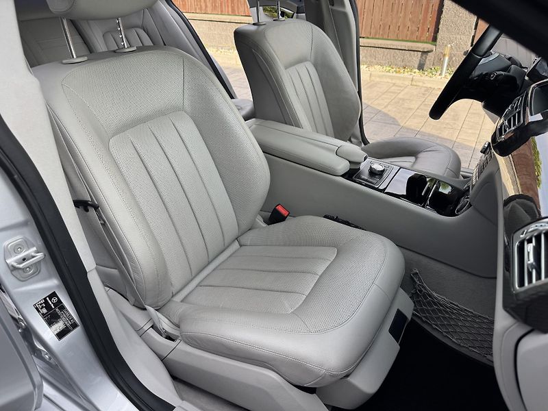 Mercedes-Benz CLS (2014) 350 CDI, 4Matic, AMG - fotka 49 z 64