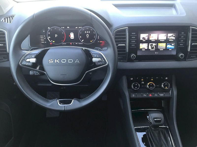 Škoda Karoq (2025) TOP SELECTION 1,5 TSI DSG - fotka 5 z 27