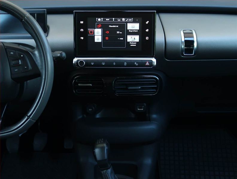 Citroën C4 Cactus (2015) 1.2 PureTech, Serv.kniha - fotka 12 z 17