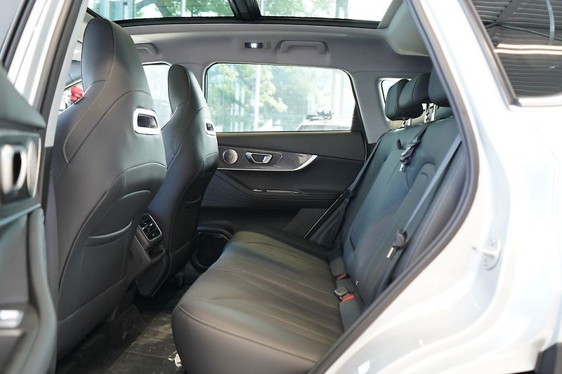 Chery Tiggo 7 PHEV UNIQUE 1.5 TGDI HEV - fotka 20 z 34
