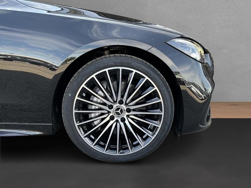 Mercedes-Benz Třídy C 200 AMG Night - fotka 9 z 18