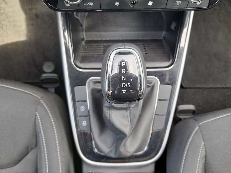 Škoda Fabia Top Selection 1.0 TSI 85kW 7AP - fotka 16 z 20