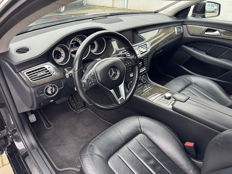 Mercedes-Benz CLS - fotka 9 z 18