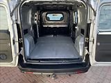 Opel Combo 1,4 i + CNG,88kW,serv.kn. - náhled 10