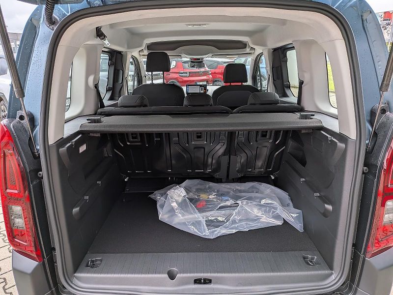 Citroën Berlingo (2026) Plus Petrol 100 Manual - fotka 9 z 12