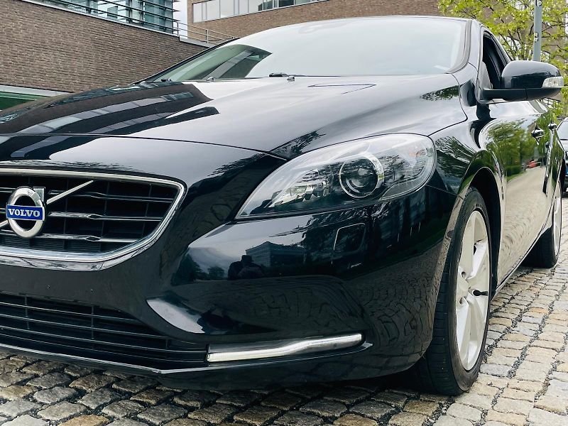Volvo V40 2.0D3 5VÁLEC MANUÁL 1MAJITEL - fotka 40 z 41