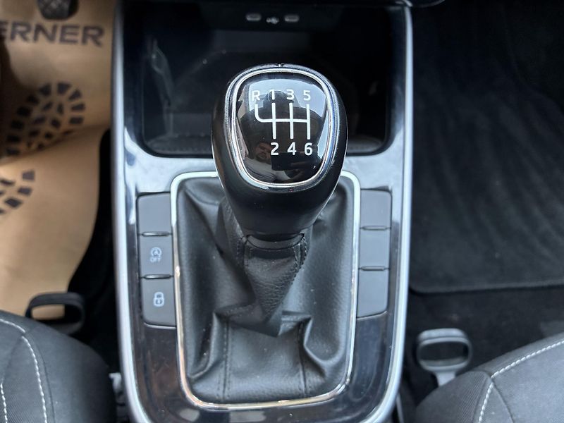 Škoda Fabia 1.0TSI-81KW,1.MAJITEL,STYLE... - fotka 17 z 20