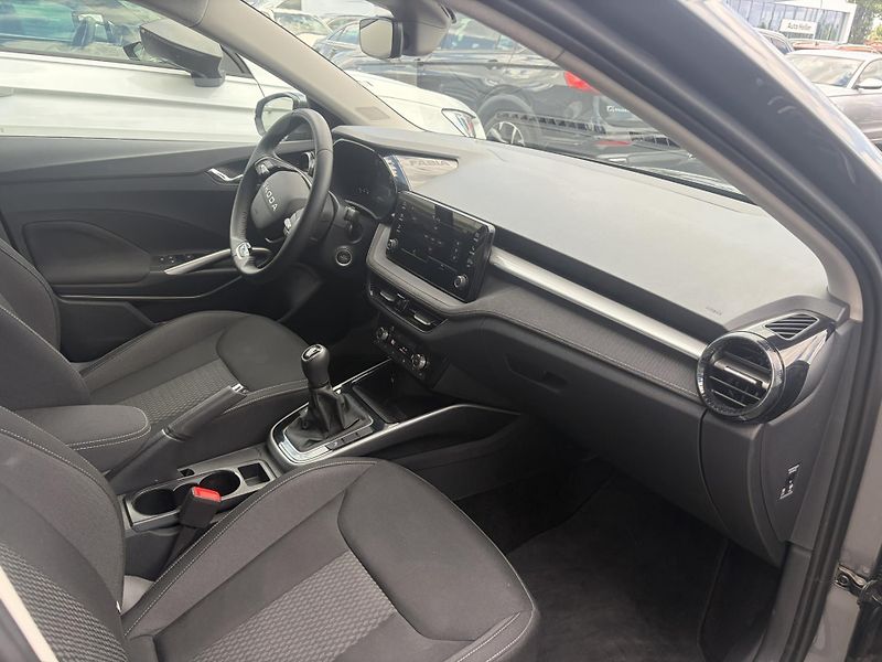 Škoda Fabia 1.0TSi 85kW Top Selection - fotka 14 z 23