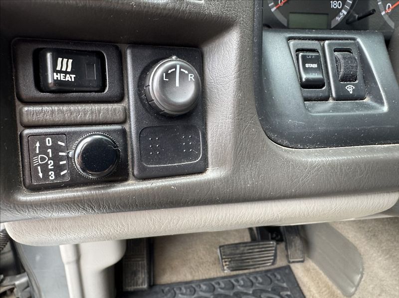 Nissan Patrol 3,0 Di GR Wagon 4X4 - fotka 24 z 50