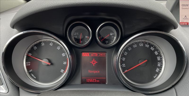 Opel Mokka 1,4 i,Turbo,103kW,4x4,serv.kn. - fotka 16 z 25