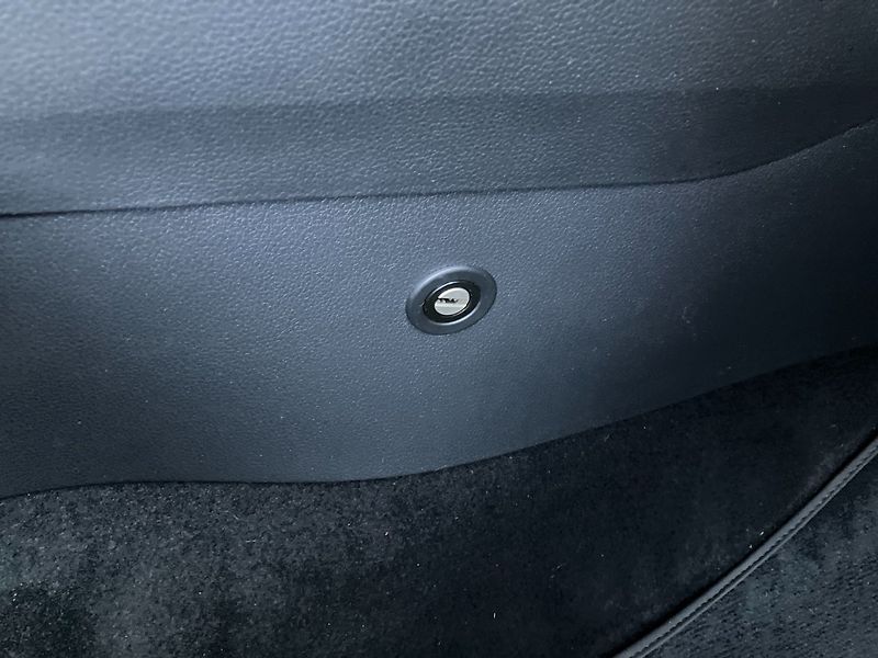 Škoda Superb (2022) 2.0TDI 110kW DSG STYLE PLUS - fotka 29 z 30