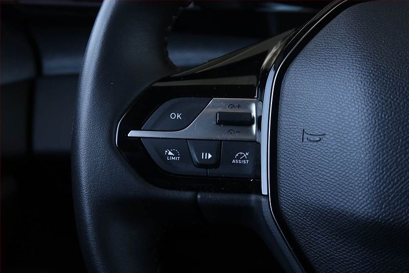 Peugeot 308 (2024) 1.2 PureTech - fotka 18 z 20