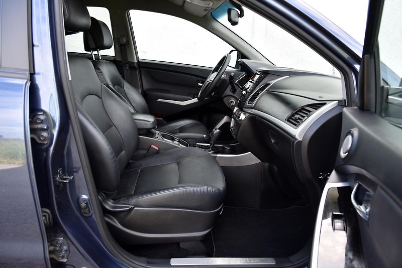SsangYong Korando XDi 129 kW AWD A/T,KLIMA,TEMP - fotka 34 z 45