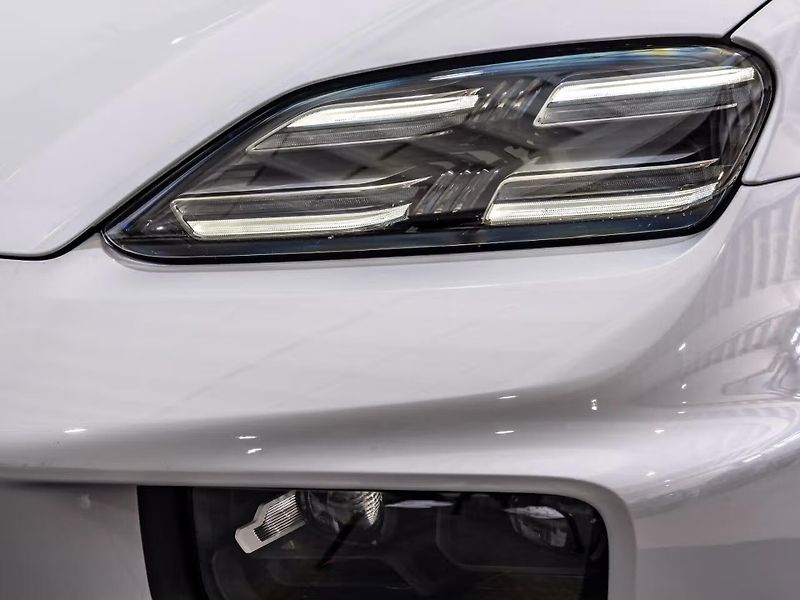 Porsche Macan 4S PASM InnoDrive 360 Pano Ven - fotka 6 z 18