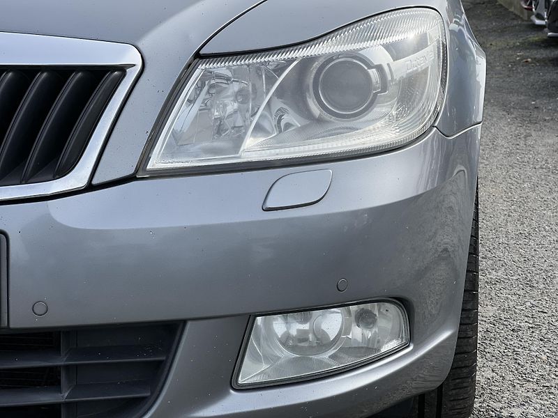 Škoda Octavia 2.0TDi 103kw DSG TEMPOMAT ALU - fotka 37 z 41