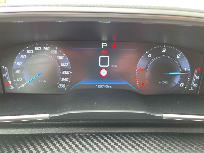 Peugeot 508 1.5 Blue-HDi, EAT8 Allure Pack - fotka 9 z 16