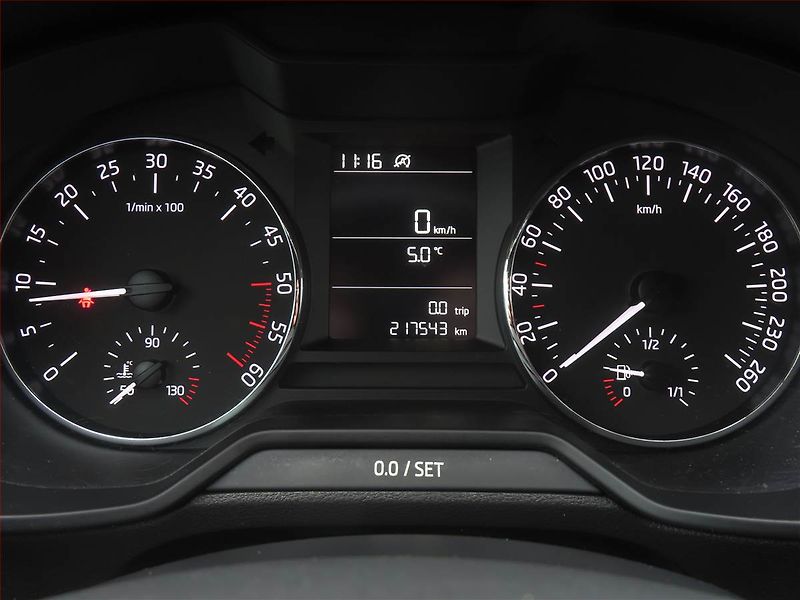 Kia Soul (2011) 1.6 CVVT, Park. senzory - fotka 11 z 15