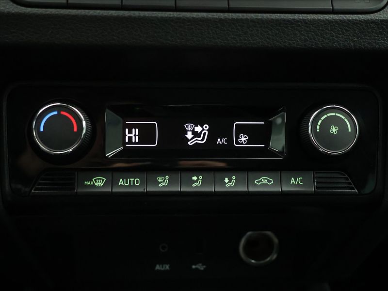 Škoda Fabia 1,0 TSI 81kW Style DSG CZ DPH - fotka 21 z 29
