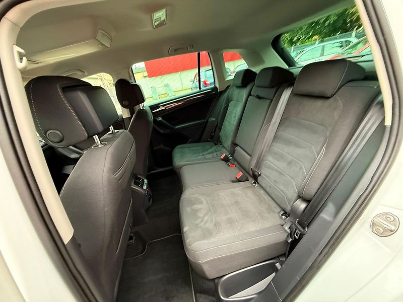 Volkswagen Tiguan 2.0 TDi Elegance DSG 4x4, ČR - fotka 14 z 34