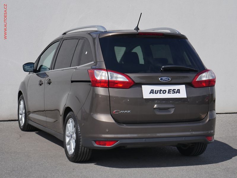 Ford Grand C-MAX (2019) 1.5 EB, 1.maj,ČR, servis - fotka 6 z 19