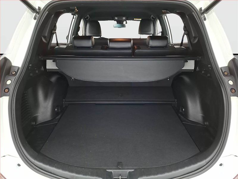Toyota RAV4 (2016) 2.5 Hybrid, Automat - fotka 14 z 22