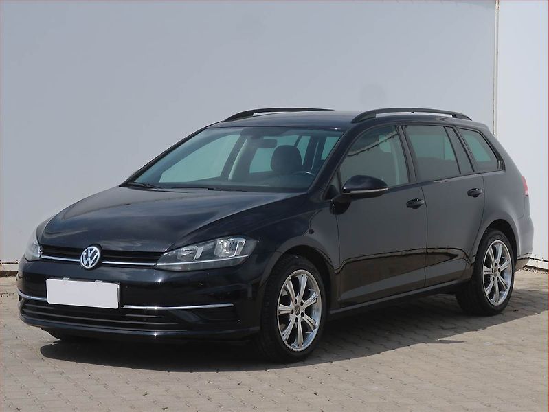 Volkswagen Golf (2019) 2.0 TDI, Automat, Serv.kniha - fotka 2 z 16