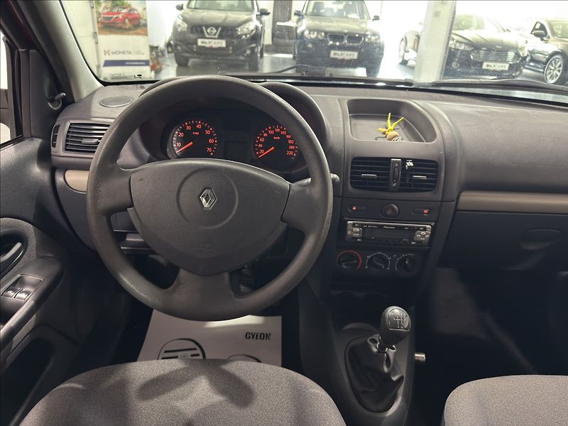 Renault Clio 1,2   i 135.000KM ZADNÍ ČIDLA - fotka 13 z 18