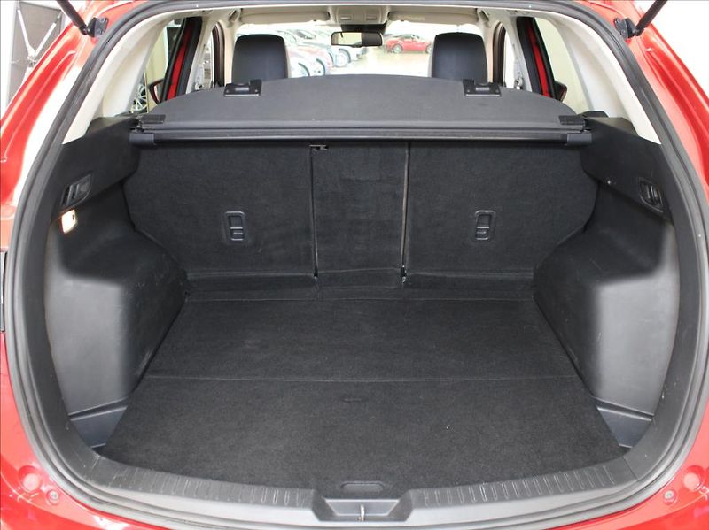 Mazda CX-5 2,0 G160 MT 4x4 Rev.TOP ČR - fotka 27 z 28