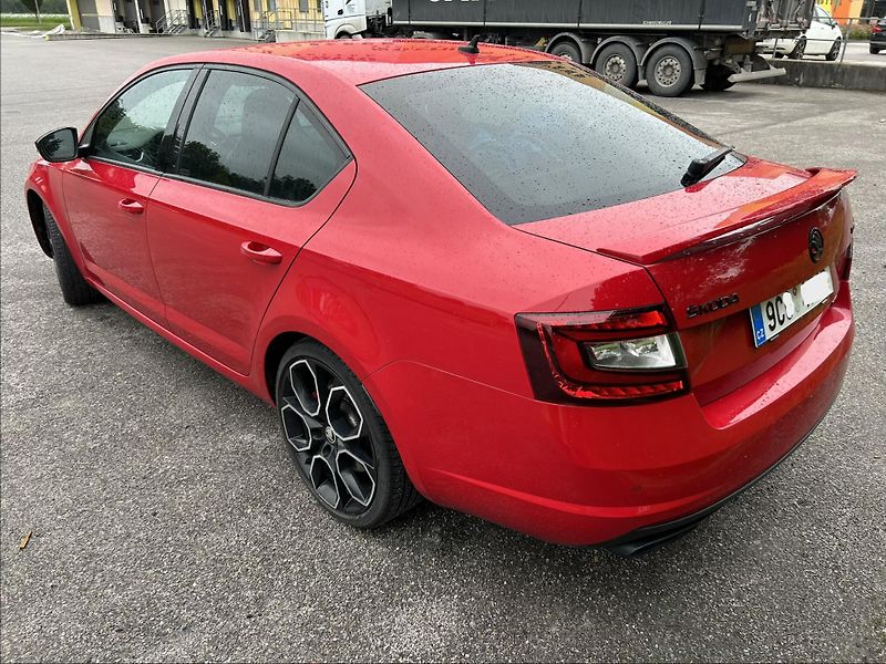 Škoda Octavia (2018) Octavia RS245 DSG - fotka 6 z 17