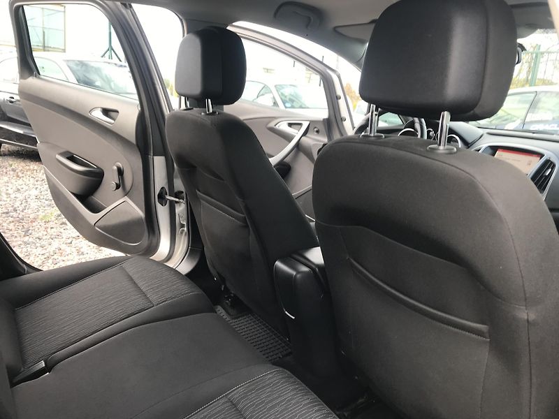 Opel Astra 1.7 CDTI 96 KW,SPORTS TOURER - fotka 10 z 21