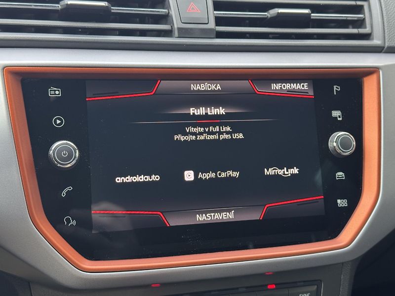 Seat Arona (2019) 1.0TSi 85kW DSG, Virtual - fotka 35 z 54
