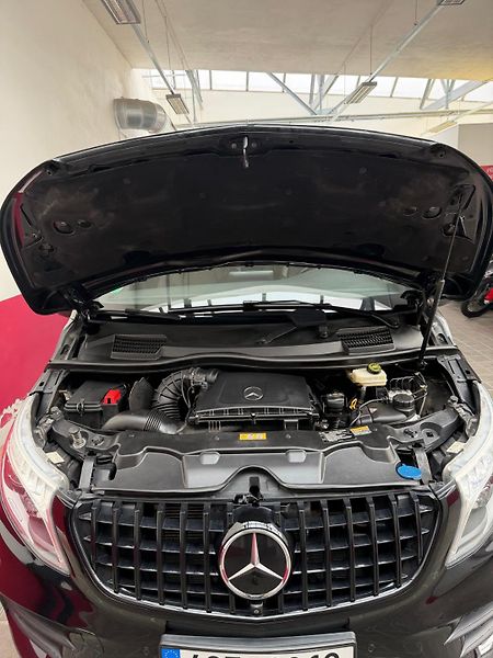 Mercedes-Benz Třídy V 250 d Exclusive , AMG, 4 MATIC - fotka 12 z 27
