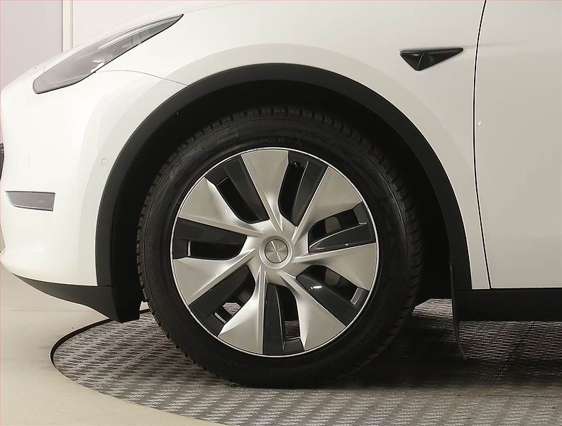 Tesla Model Y (2022) Long Range AWD 79kWh, SoH 93% - fotka 14 z 33