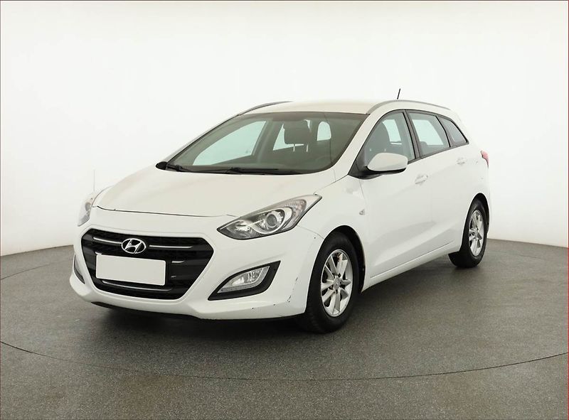 Hyundai i30 (2015) 1.6 MPI, ČR,1.maj, Serv.kniha - fotka 2 z 11