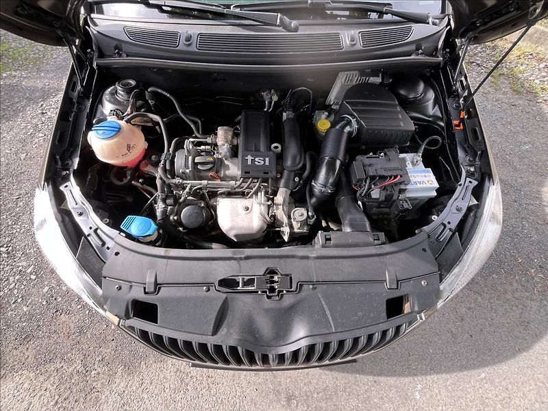 Škoda Roomster 1,2 TSi  Vyhřev,Senzory,ALU - fotka 39 z 50