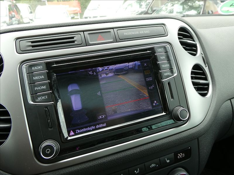 Volkswagen Tiguan 2,0 TDi 110kW Lounge DSG, 4x4 - fotka 31 z 54