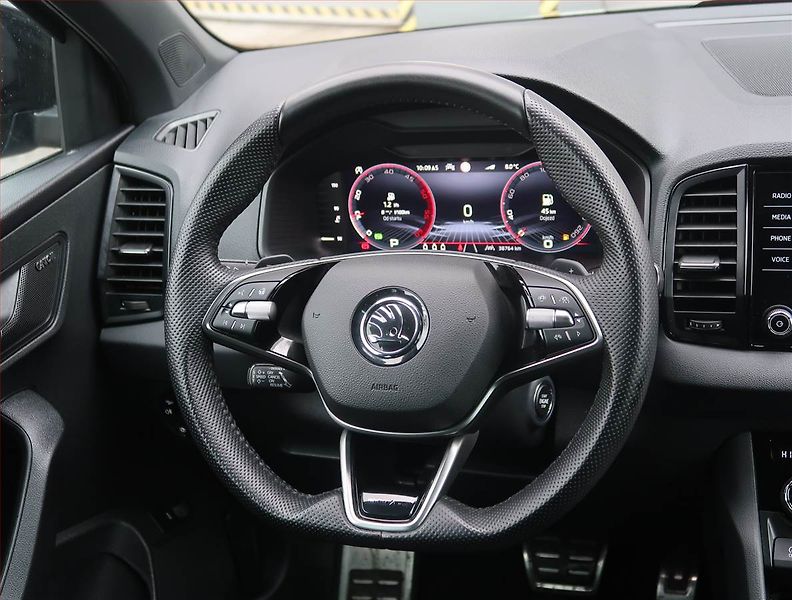 Škoda Karoq (2024) Sportline 2.0 TDI - fotka 16 z 28