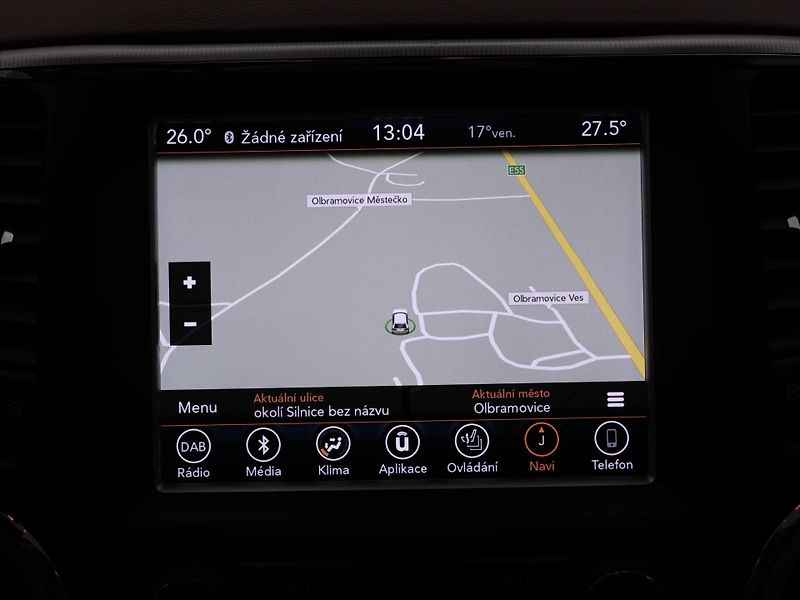 Jeep Grand Cherokee 3,0 CRDI 184kW Summit 4x4 CZ - fotka 30 z 43