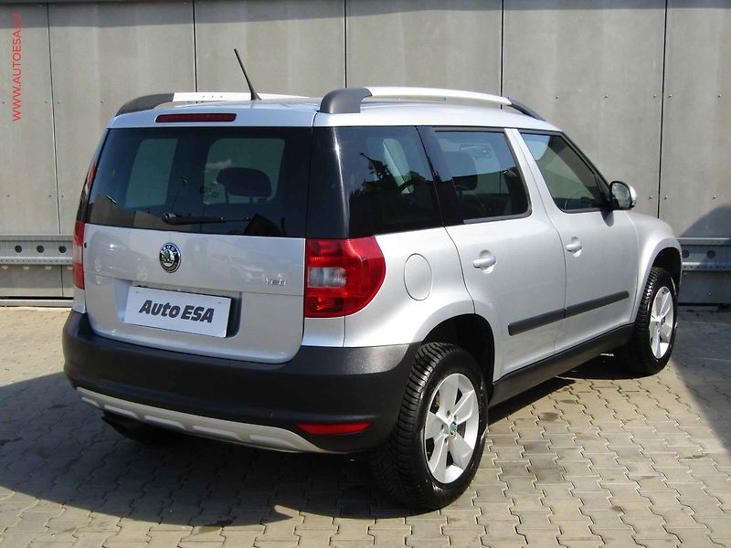 Škoda Yeti (2012) 1.4 TSI, ČR, AC, TZ - fotka 4 z 15