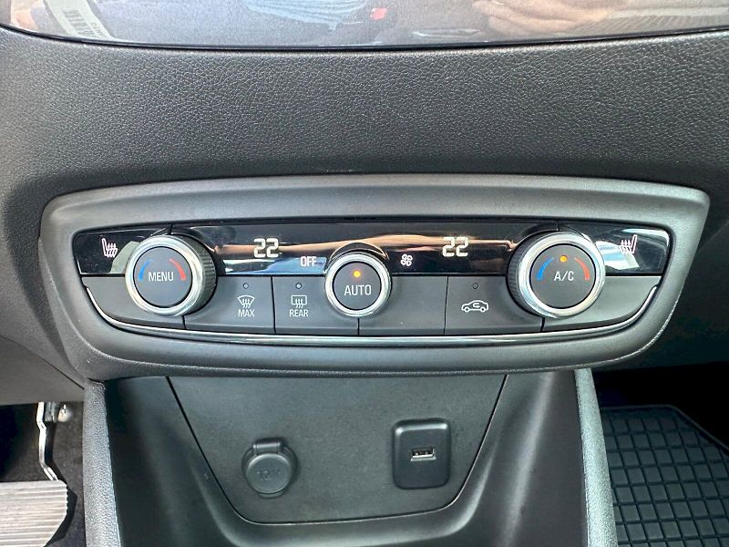 Opel Crossland X (2019) 1,2 / 81 KW / automat - fotka 19 z 30