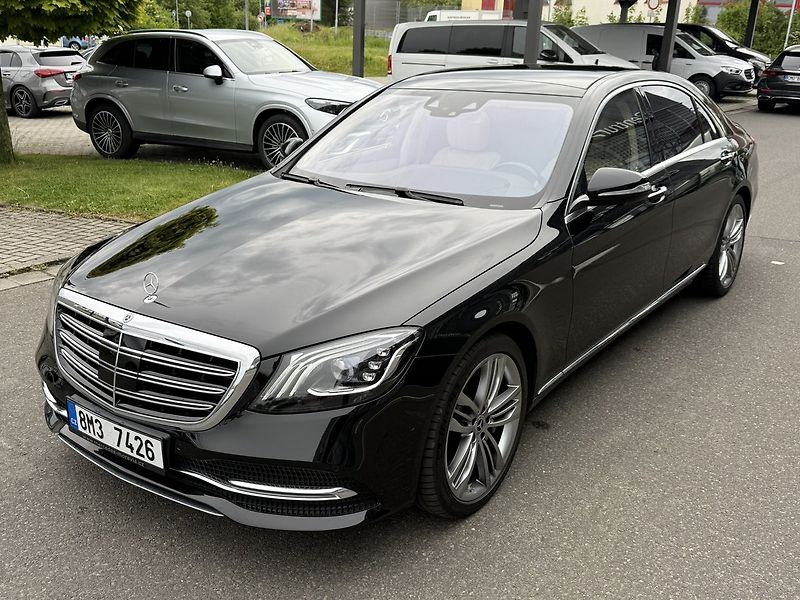 Mercedes-Benz Třídy S (2018) 560 4MATIC LONG - fotka 52 z 55