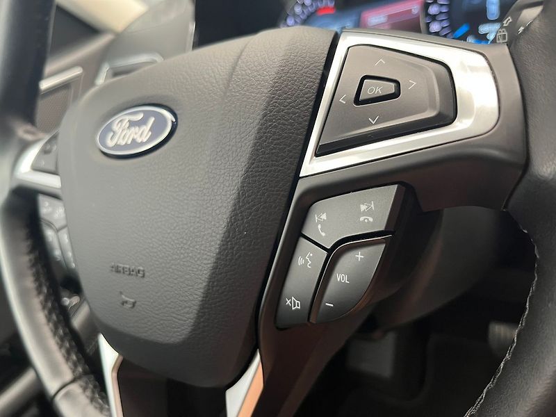Ford Galaxy 2.5 HEV TITANIUM 7 míst - fotka 25 z 62